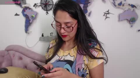 ximena suarez online show from 12/18/24, 03:37