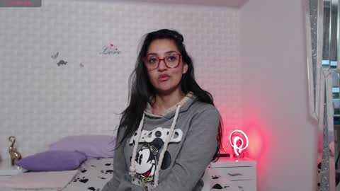 ximena suarez online show from 01/21/25, 09:24