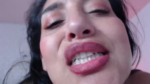 ximena suarez online show from 02/07/25, 08:01