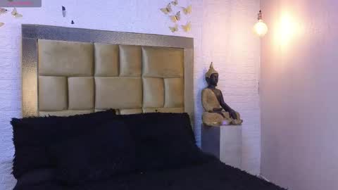 Snapshot of ximenawilliamss chatting on 11/02/25, 11:18 ximena online show from 11/02/25, 11:18