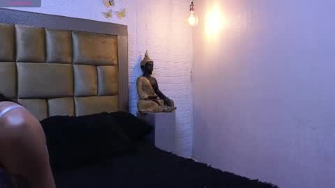 Snapshot of ximenawilliamss chatting on 11/08/25, 08:29 ximena online show from 11/08/25, 08:29