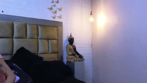 Snapshot of ximenawilliamss chatting on 11/10/25, 05:50 ximena online show from 11/10/25, 05:50