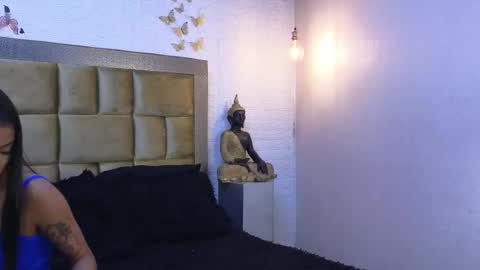 Snapshot of ximenawilliamss chatting on 11/26/25, 08:21 ximena online show from 11/26/25, 08:21