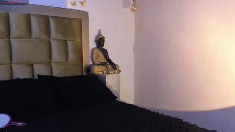 Snapshot of ximenawilliamss chatting on 12/13/25, 09:09 ximena online show from 12/13/25, 09:09