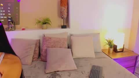 Snapshot of xiomara__cortes chatting on 03/06/26, 07:43 X I O M A R A online show from 03/06/26, 07:43