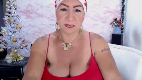 XIOMY   give LIKE on my page online show from 12/02/24, 12:51