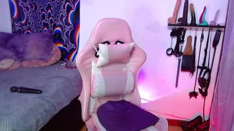 Snapshot of xizette_rotic chatting on 02/16/26, 11:12 xizette online show from 02/16/26, 11:12