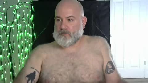 Snapshot of xjohnniex77 chatting on 04/12/26, 01:54 MrSlowBurn77 online show from 04/12/26, 01:54