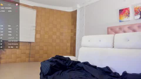      online show from 02/11/26, 12:32