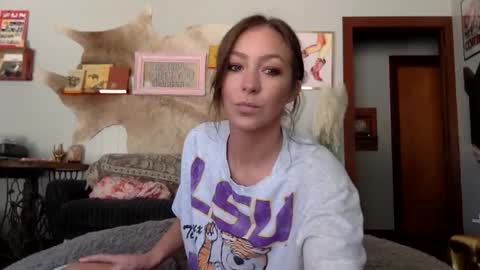 Snapshot of xlacyy chatting on 10/05/25, 05:22 xLacyy online show from 10/05/25, 05:22