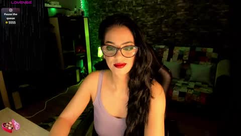 Lara online show from 02/27/25, 07:47