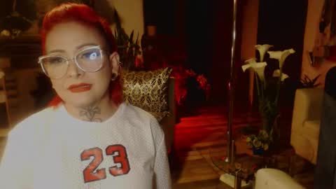 Snapshot of xlisbetx chatting on 10/09/25, 02:09 xlisbetx online show from 10/09/25, 02:09