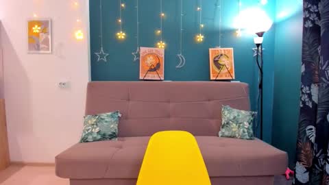 Chloe online show from 02/14/25, 08:42