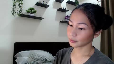 Snapshot of xlovely_destinyx chatting on 04/01/26, 05:10 Alice online show from 04/01/26, 05:10