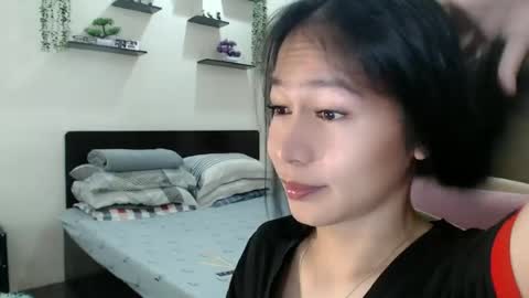 Snapshot of xlovely_destinyx chatting on 06/29/26, 02:18 Alice online show from 06/29/26, 02:18