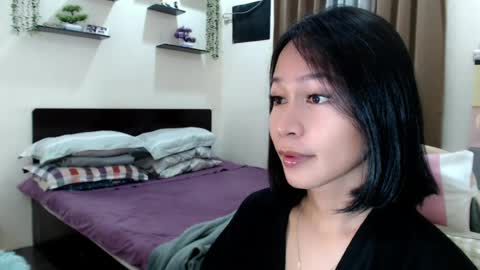 Snapshot of xlovely_destinyx chatting on 07/28/26, 01:32 Alice online show from 07/28/26, 01:32
