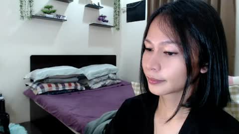 Snapshot of xlovely_destinyx chatting on 07/28/26, 02:13 Alice online show from 07/28/26, 02:13