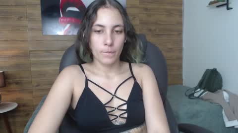 lunna online show from 01/07/25, 08:10