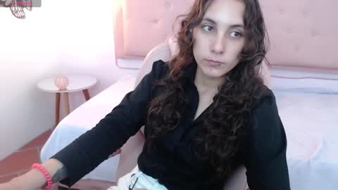 lunna online show from 01/22/25, 07:24