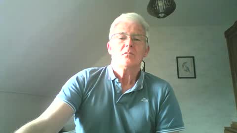 xmaeg3 online show from 03/10/25, 09:32