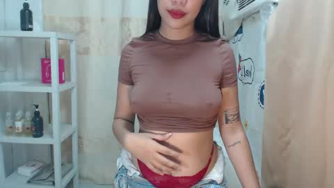 Snapshot of xmaxie_ chatting on 04/25/26, 06:38 Maxie online show from 04/25/26, 06:38