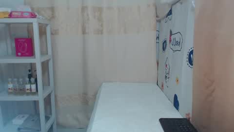 Snapshot of xmaxie_ chatting on 06/01/26, 03:47 Maxie online show from 06/01/26, 03:47