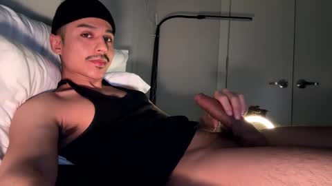 Snapshot of xmomentumx chatting on 01/06/25, 07:13 xmomentumx online show from 01/06/25, 07:13