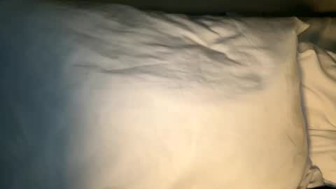 Snapshot of xmomentumx chatting on 02/21/25, 10:59 xmomentumx online show from 02/21/25, 10:59