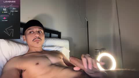 Snapshot of xmomentumx chatting on 09/10/25, 05:07 xmomentumx online show from 09/10/25, 05:07