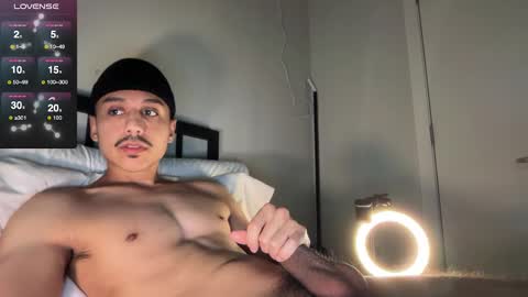 Snapshot of xmomentumx chatting on 09/11/25, 05:57 xmomentumx online show from 09/11/25, 05:57