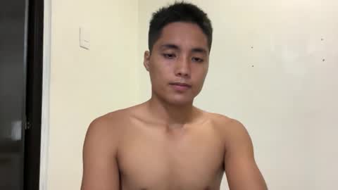 Snapshot of xmoreno_guy69 chatting on 12/02/25, 02:12 SECRET online show from 12/02/25, 02:12