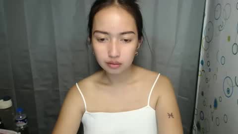 Snapshot of xnaughty_angelx chatting on 03/20/26, 12:32 Ilove play tab00 and dirty show on wsp or tg and isell many videos and naked photos there online show from 03/20/26, 12:32