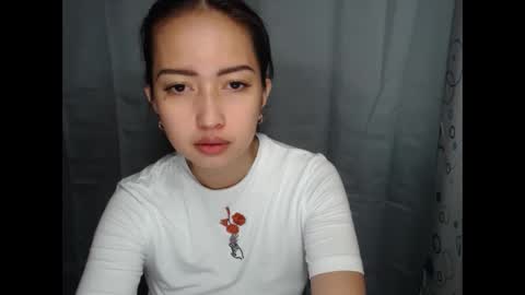 Snapshot of xnaughty_angelx chatting on 03/21/26, 04:28 Ilove play tab00 and dirty show on wsp or tg and isell many videos and naked photos there online show from 03/21/26, 04:28