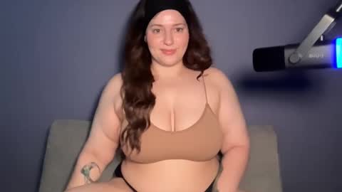 Snapshot of xo_bambi_xo chatting on 03/14/26, 01:01 Bambi online show from 03/14/26, 01:01