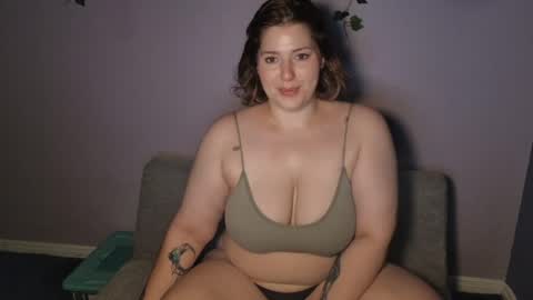 Snapshot of xo_bambi_xo chatting on 04/10/26, 12:49 Bambi online show from 04/10/26, 12:49