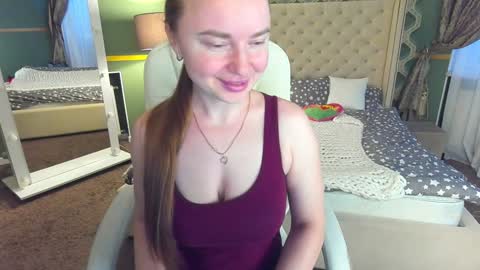 Monica online show from 01/11/25, 01:32