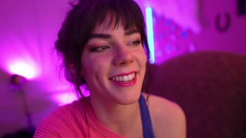 Bella Bondai online show from 12/17/24, 08:56