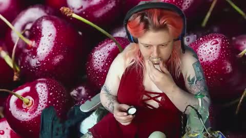 Cherry on Top online show from 02/18/26, 07:32