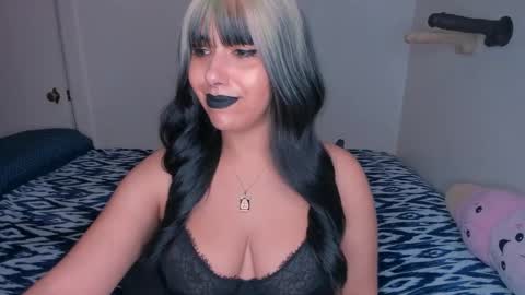 Rae  online show from 02/03/25, 04:41
