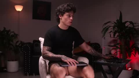   online show from 03/01/25, 03:21