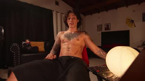 Snapshot of xomega_02 chatting on 01/15/26, 12:15 online show from 01/15/26, 12:15