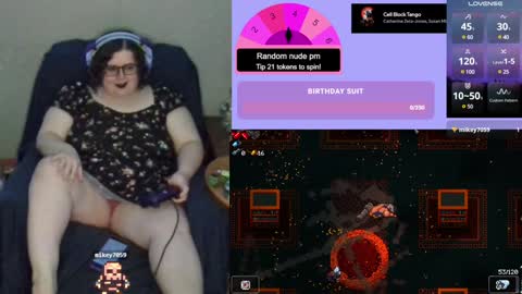 Snapshot of xonerdykitty chatting on 12/13/24, 05:27 Nerdykitty online show from 12/13/24, 05:27