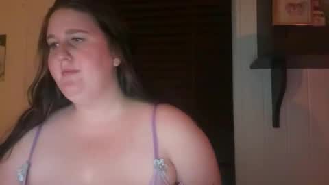 Snapshot of xopeachybaby chatting on 03/22/26, 04:16 xopeachybaby online show from 03/22/26, 04:16