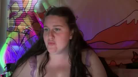 Snapshot of xopeachybaby chatting on 04/07/26, 06:25 xopeachybaby online show from 04/07/26, 06:25