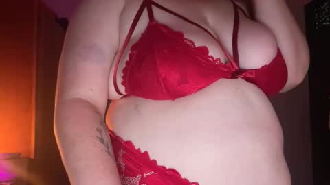 Snapshot of xopeachybaby chatting on 04/13/26, 07:25 xopeachybaby online show from 04/13/26, 07:25