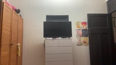 Snapshot of xopeachybaby chatting on 06/08/26, 01:11 xopeachybaby online show from 06/08/26, 01:11