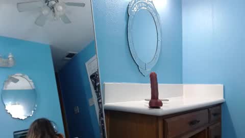 Snapshot of xoprettylittlepoisionxo chatting on 10/02/25, 06:37 xoprettylittlepoisionxo online show from 10/02/25, 06:37