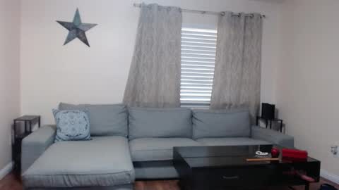 Snapshot of xoprettylittlepoisionxo chatting on 10/08/25, 07:00 xoprettylittlepoisionxo online show from 10/08/25, 07:00