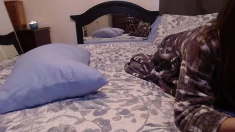 Snapshot of xoprettylittlepoisionxo chatting on 10/23/25, 06:28 xoprettylittlepoisionxo online show from 10/23/25, 06:28