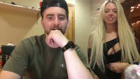 Snapshot of xoprincesspeachxo chatting on 09/30/25, 12:04 xoprincesspeachxo online show from 09/30/25, 12:04